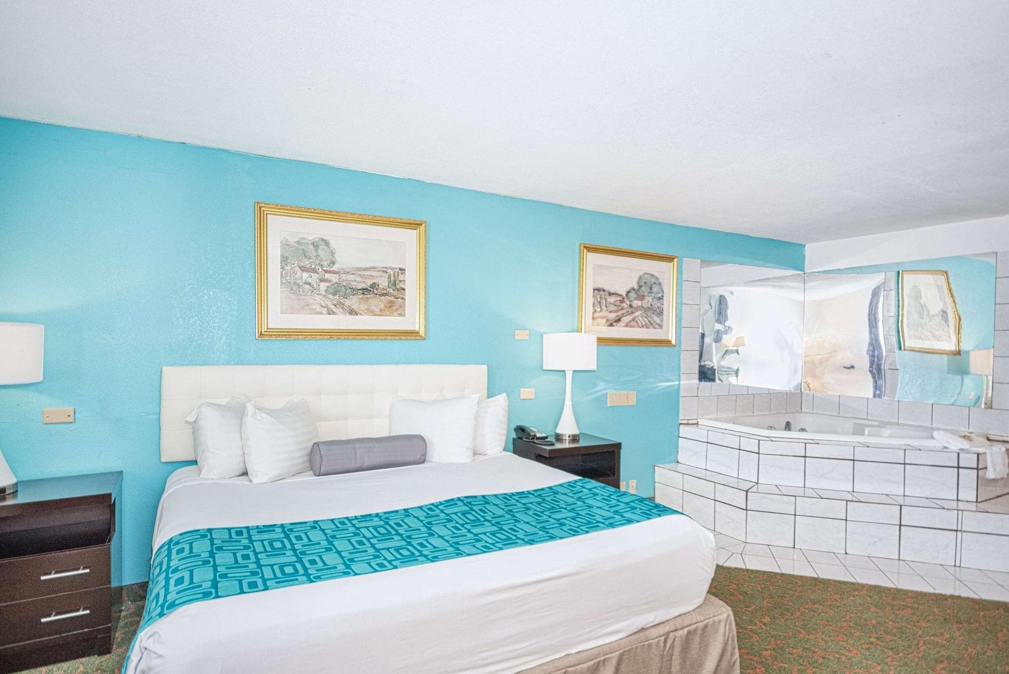 Howard Johnson By Wyndham Lake Stadt Exterior foto