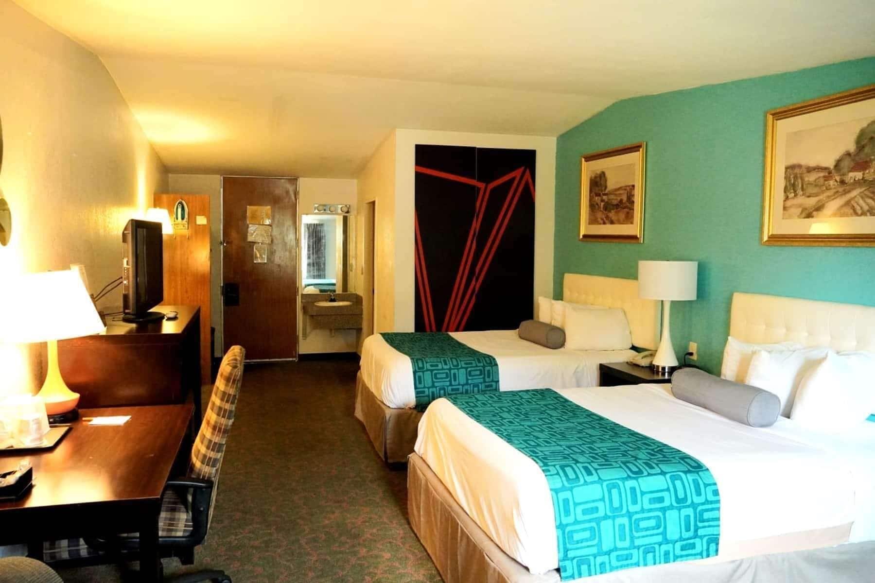 Howard Johnson By Wyndham Lake Stadt Exterior foto